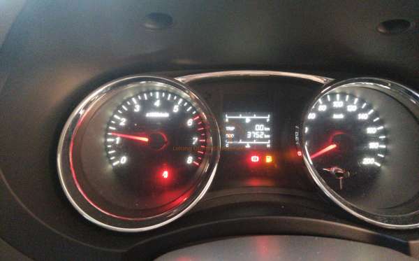 WULING CONFERO