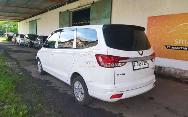WULING CONFERO