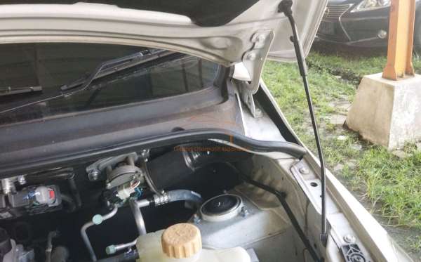WULING CONFERO