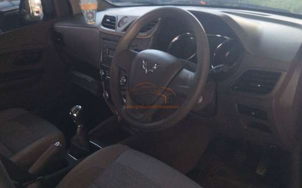 WULING CONFERO