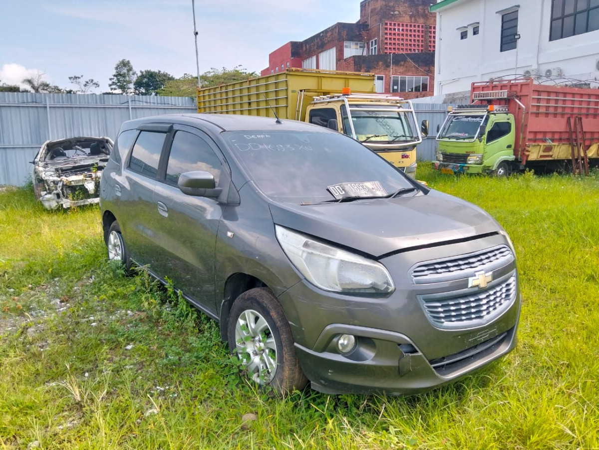 CHEVROLET SPIN