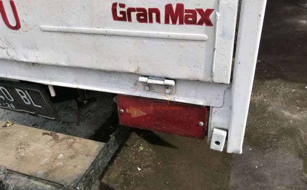 DAIHATSU GRAN MAX