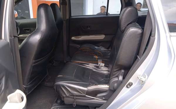 DAIHATSU  SIGRA  1.2 X