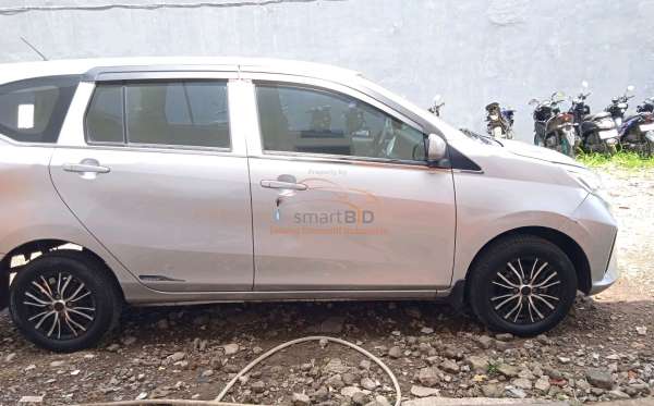 DAIHATSU  SIGRA  1.2 X