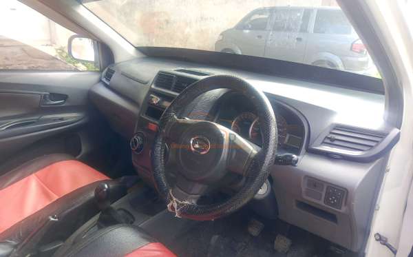 DAIHATSU  XENIA