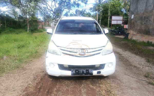 DAIHATSU  XENIA