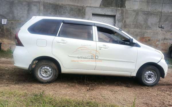 DAIHATSU  XENIA
