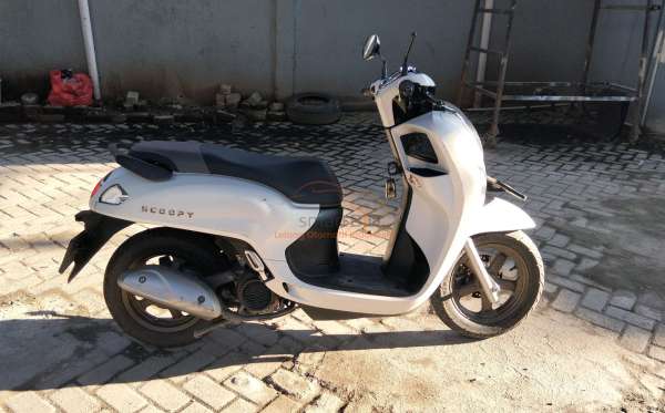 HONDA SCOOPY PRESTIGE