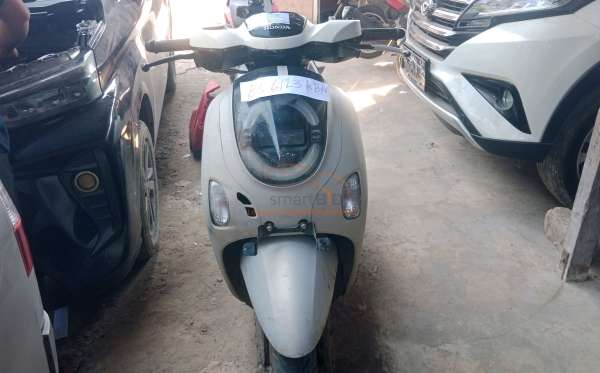 HONDA SCOOPY PRESTIGE