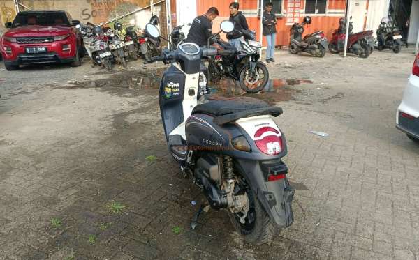HONDA SCOOPY