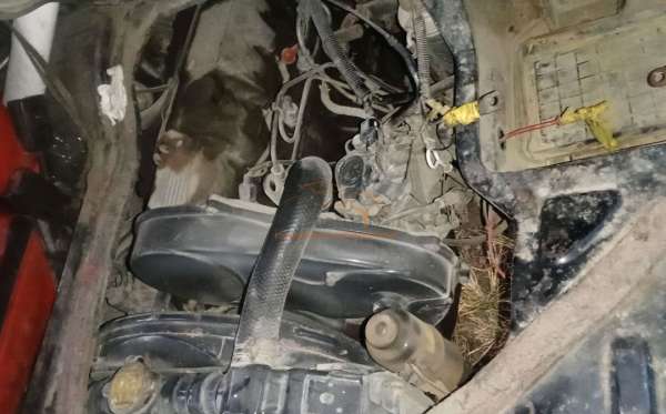 MITSUBISHI L 300 PU