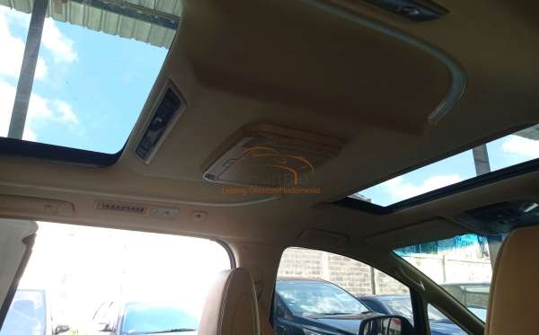 TOYOTA ALPHARD 2.5 G