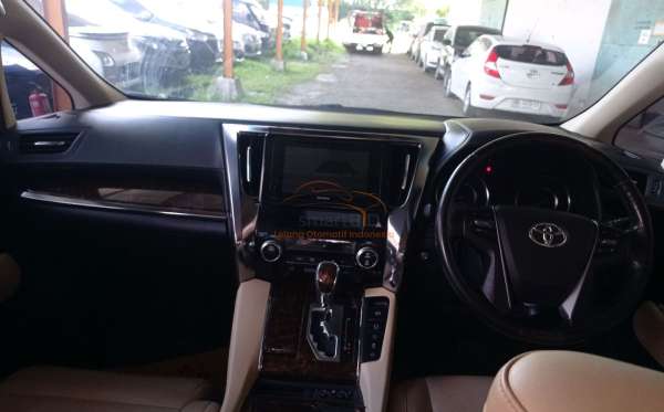 TOYOTA ALPHARD 2.5 G