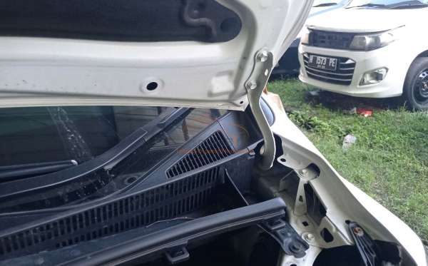 TOYOTA ALPHARD 2.5 G