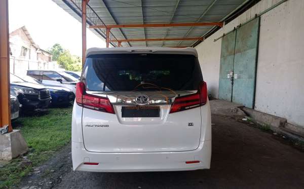 TOYOTA ALPHARD 2.5 G