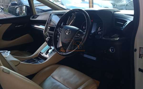TOYOTA ALPHARD 2.5 G