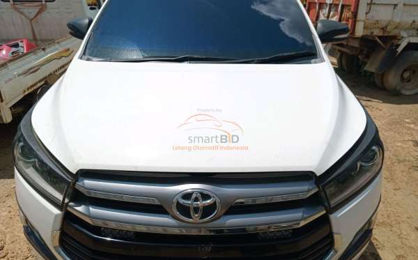 TOYOTA INNOVA  2.0 Q