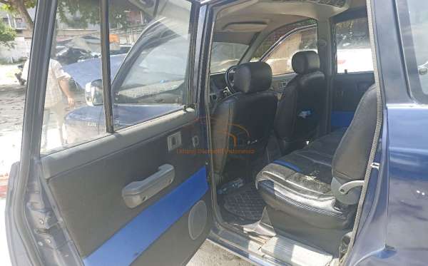 TOYOTA  KIJANG  UF 81