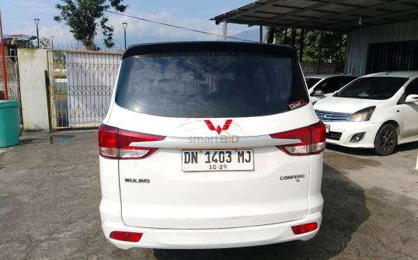 WULING CONFERO DB