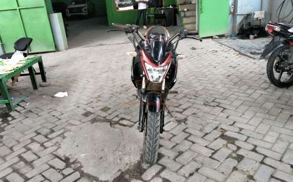YAMAHA  VIXION R