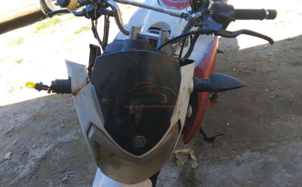 YAMAHA  VIXION