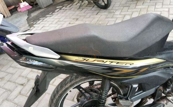 YAMAHA JUPITER Z CW