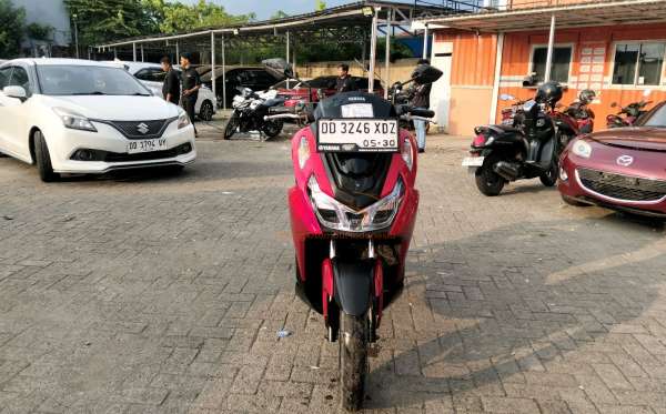 YAMAHA  LEXI