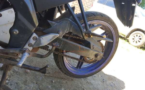 YAMAHA VIXION