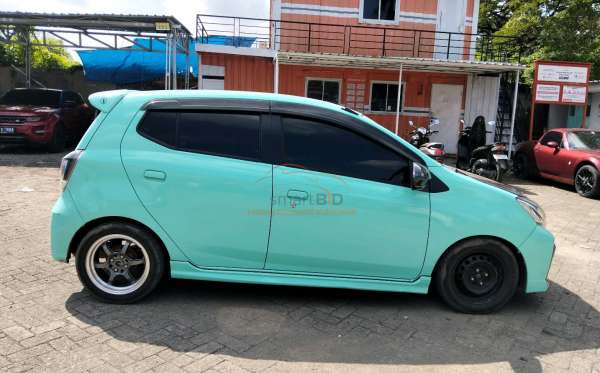 DAIHATSU AYLA