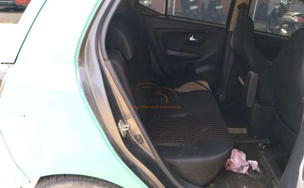 DAIHATSU AYLA