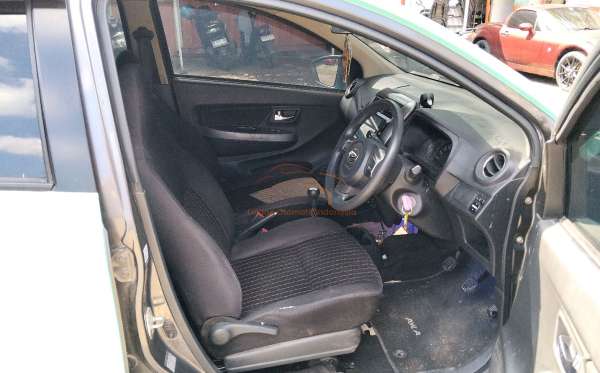 DAIHATSU AYLA