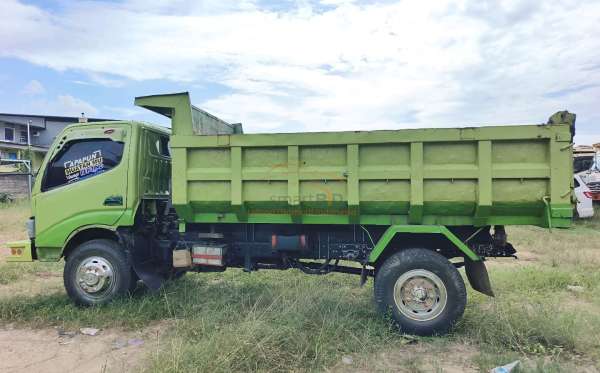 HINO  WU 342R