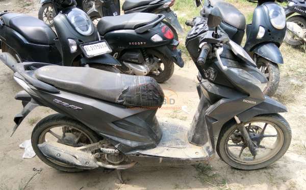 HONDA  BEAT