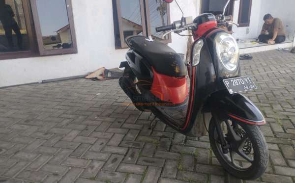 HONDA SCOOPY