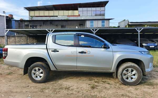 MITSUBISHI DC GLS 4X4