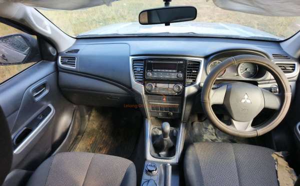 MITSUBISHI DC GLS 4X4