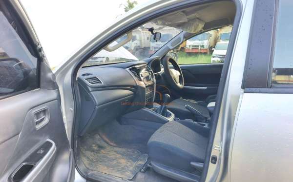 MITSUBISHI DC GLS 4X4