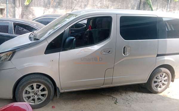 NISSAN EVALIA