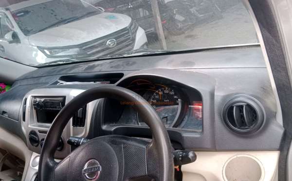 NISSAN EVALIA