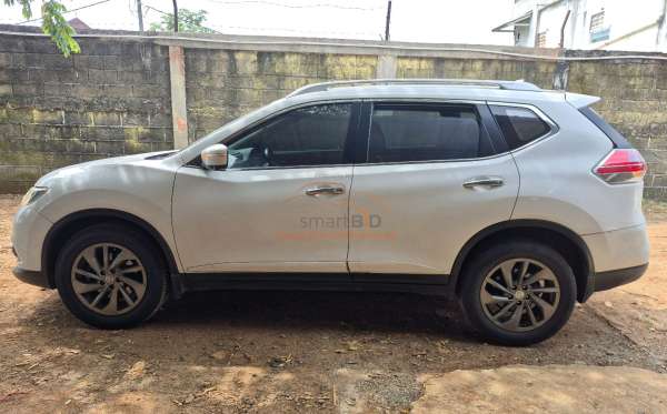 NISSAN X TRAIL 2.5