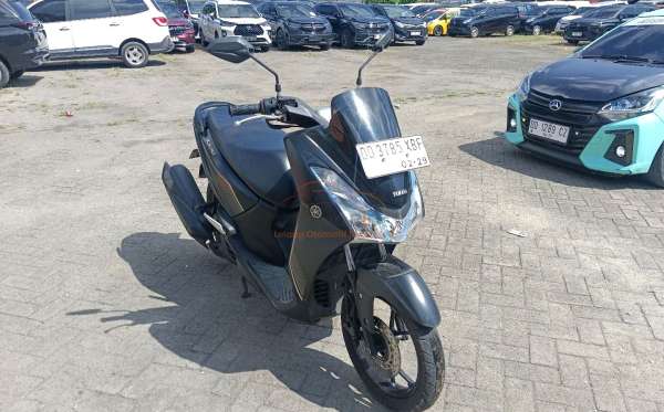 YAMAHA LEXI