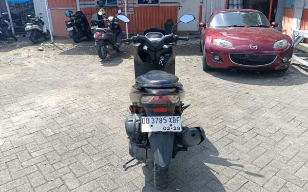 YAMAHA LEXI