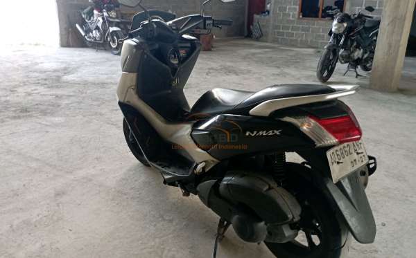 YAMAHA NMAX