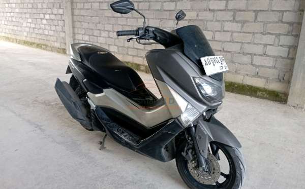 YAMAHA NMAX