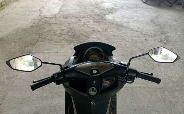 YAMAHA NMAX