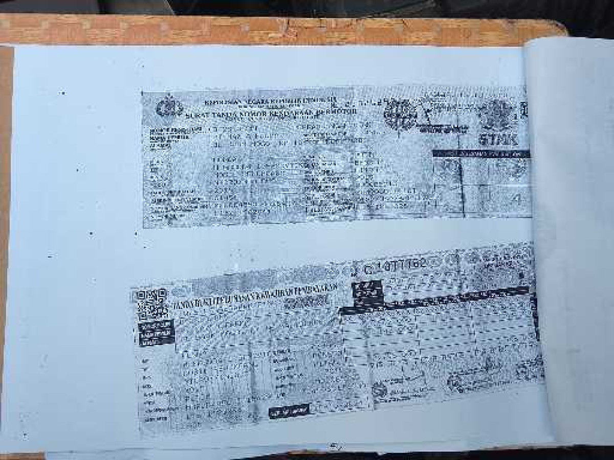 HONDA  MOBILIO  DD4 1.5E