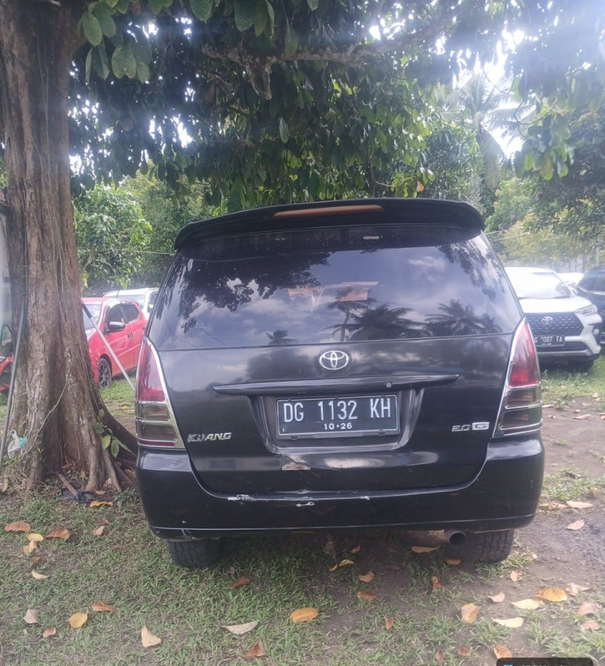 TOYOTA INNOVA  E