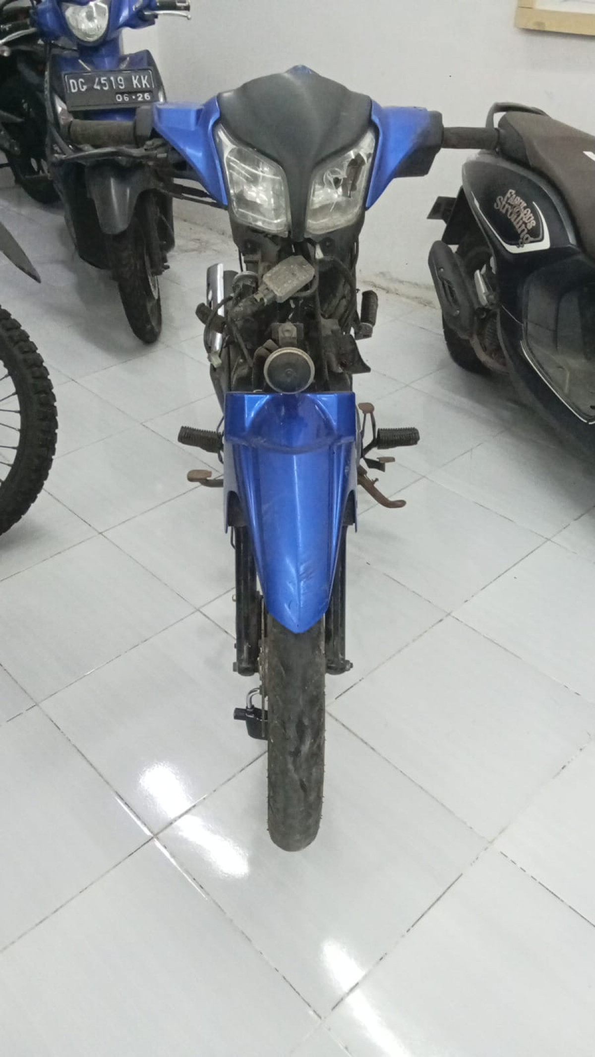 YAMAHA JUPITER Z1 CW