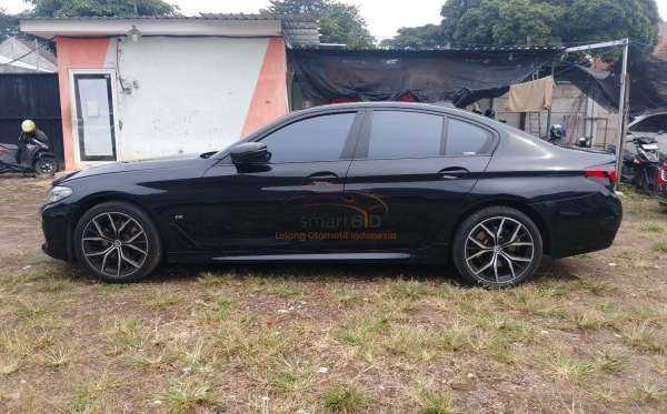 BMW G30 CKD A/T