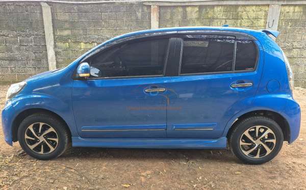 DAIHATSU SIRION